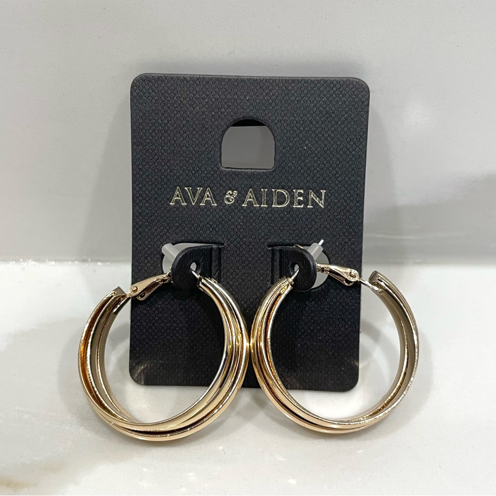 🟣2/$20 NEW Ava & Aiden Hoop Earrings